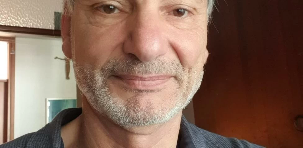 Pensionato altoatesino perde 19mila euro di pensione per aver lavorato un giorno come comparsa in un film, a causa delle regole di "quota cento" dell'Inps.