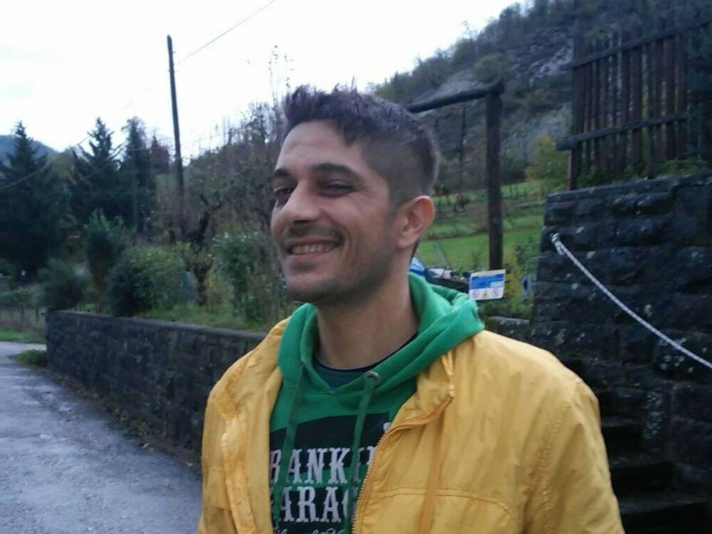 Roberto Fusciello, morto dopo un'aggressione a Cellole, ha lasciato un'eredità di speranza, donando i suoi organi e salvando due vite.