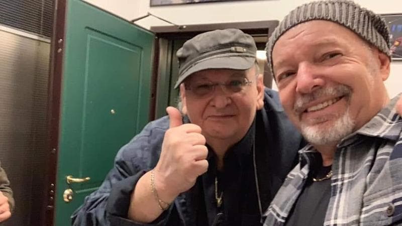 La comunità musicale e i fan di Vasco Rossi sono in lutto per la scomparsa di Andrea Giacobazzi, noto per essere l'ispirazione dietro al celebre brano "Colpa d'Alfredo".