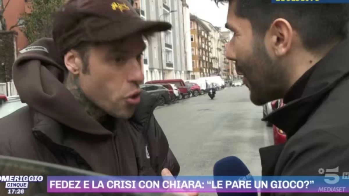 In mezzo a voci di crisi, Fedez esprime il suo disinteresse per le speculazioni sulla sua vita privata, sottolineando le priorità familiari e confermando la sua partecipazione all'evento di Donatella Versace.