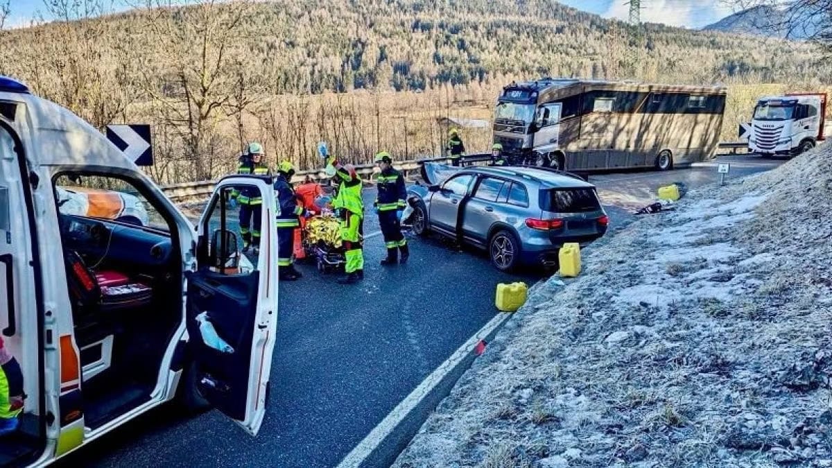 Tentativo di rapimento in Alto Adige da parte di un padre e un complice fallisce dopo uno scontro. Bambino di 2 anni ferito ma salvo.