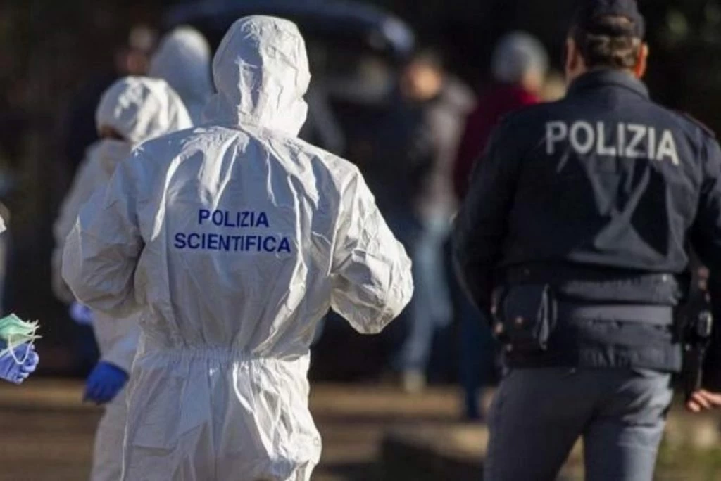 Ritrovato il corpo di un uomo a Bari, nella zona di San Giorgio. Si sospetta una morte per cause naturali.