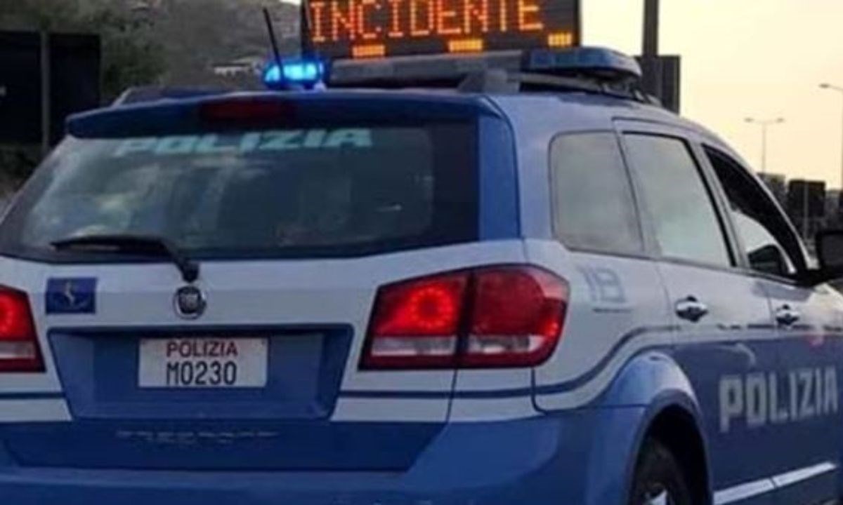 Tragico incidente a Padova vede la morte di un giovane motociclista di 20 anni. La dinamica è sotto indagine, mentre la comunità piange la perdita.