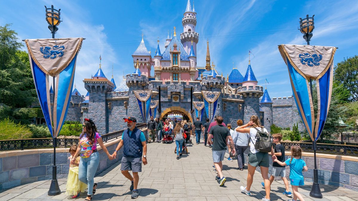 Coppia vive nascosta a Disneyland per 15 anni senza essere scoperta dai visitatori: ecco il motivo