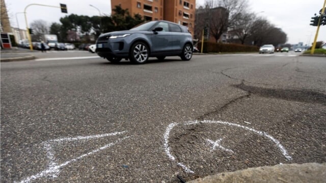 Tragico destino su strada: Federico Pastore, 19 anni, perde la vita in un incidente scooteristico a Roma.