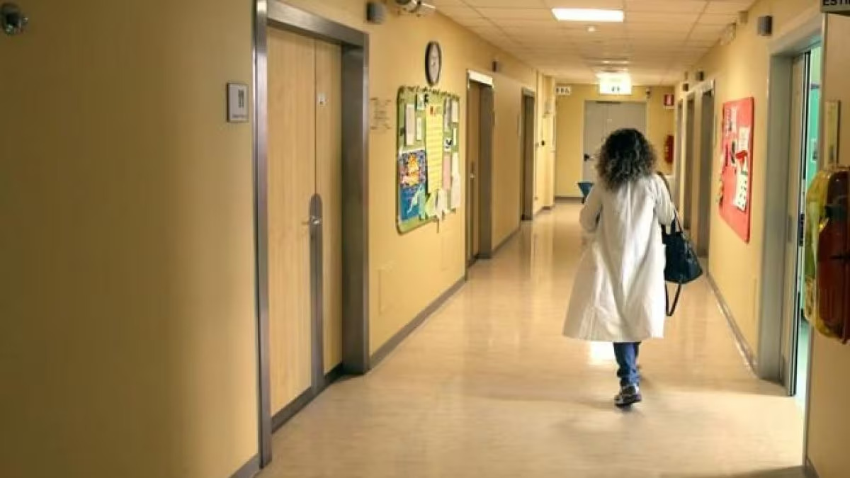 Possibile caso di malasanità all'ospedale di Galatina: paziente dimessa senza diagnosi scopre cancro all'intestino