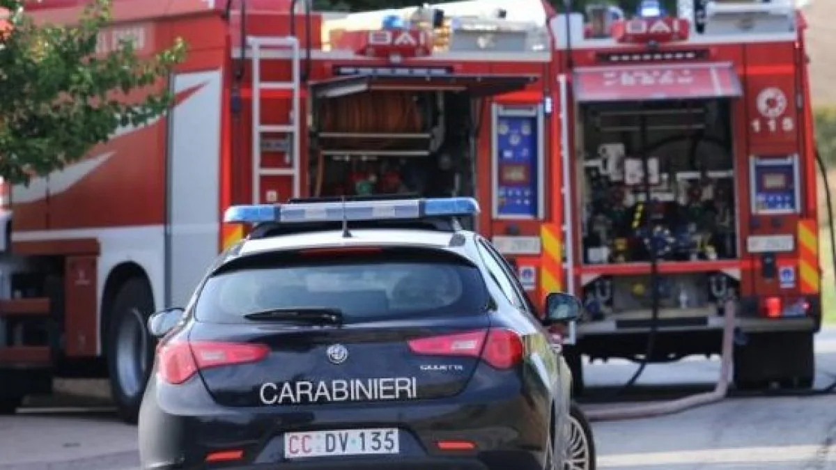 Tragedia a Bologna: tre bambini perdono la vita in un incendio notturno, la madre in gravi condizioni.