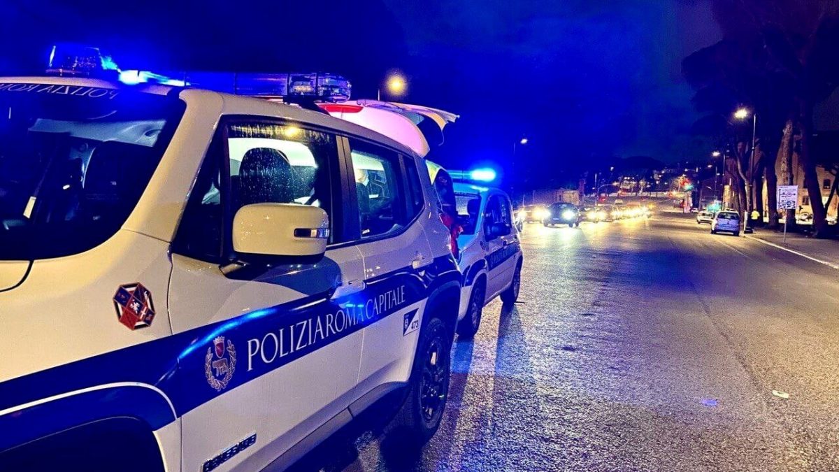 Incidente fatale a Roma nord: un giovane di 19 anni perde la vita in sella al suo scooter.
