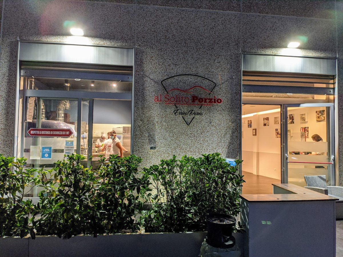 Incredibile episodio a Roma: ladro si ubriaca e si addormenta in pizzeria