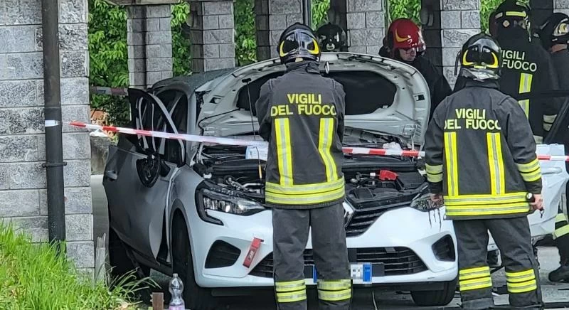 auto esplosa