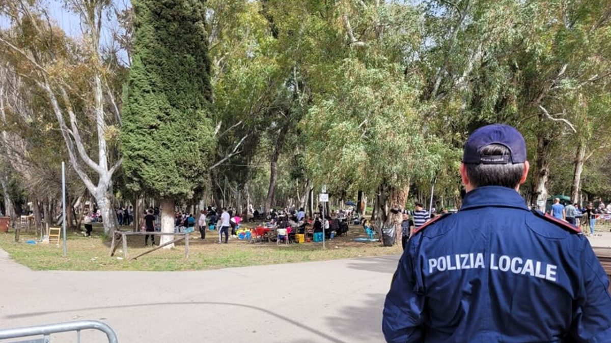 Una bambina di 11 anni si è persa nel boschetto vicino al Santuario dell'Incoronata ma è stata ritrovata dopo mezz'ora grazie agli sforzi della polizia locale.