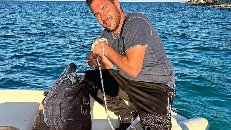 Record di pesca nel Salento: catturata una cernia gigante da 64 kg