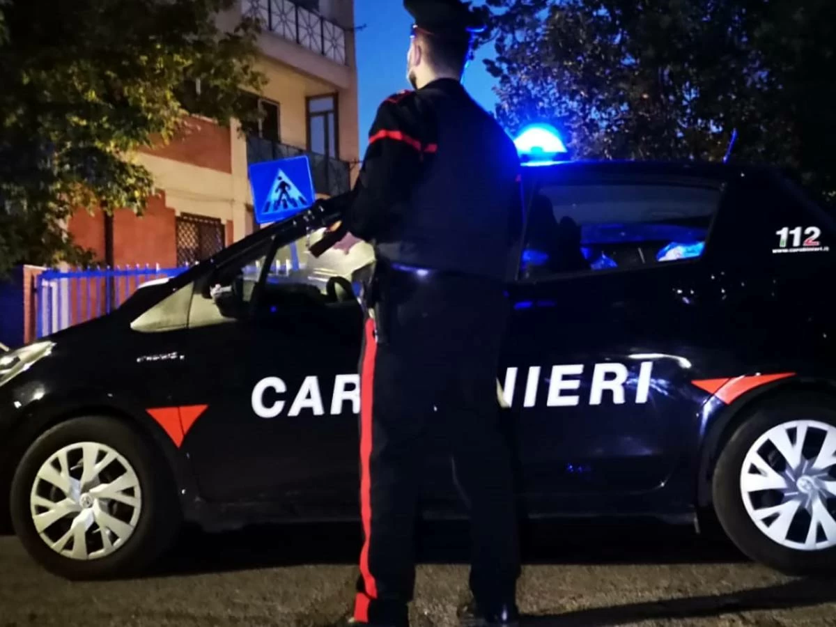 Padre spara durante una festa, uccide il figlio 23enne e ferisce un amico