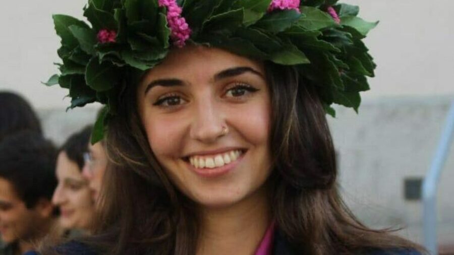 Addio alla 23enne Lara Ponticiello che è morta in tre giorni per una meningite fulminante