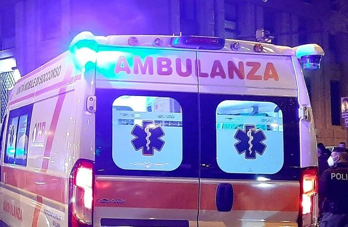 Incidente sulla Statale, scontro frontale tra due auto, un morto e due feriti gravi