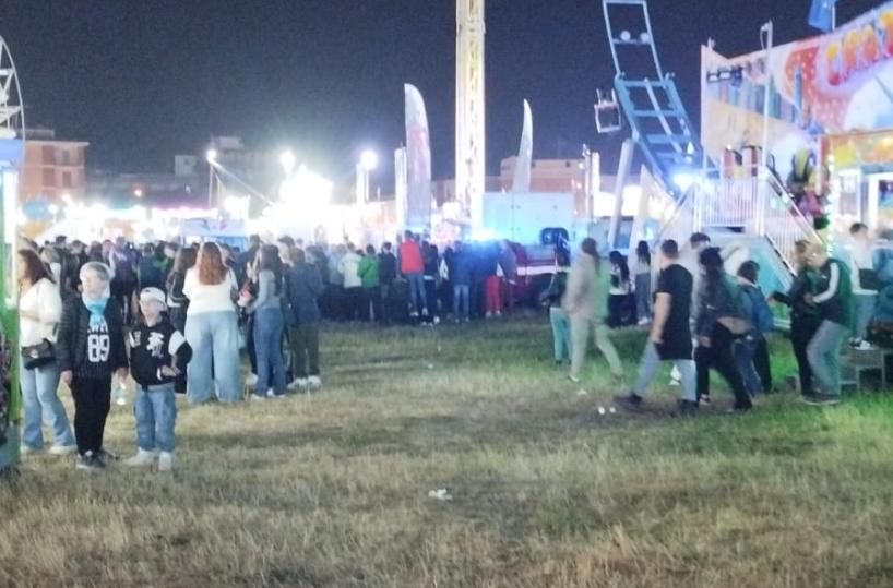 Un grave incidente a San Severo ha causato il ferimento di diverse persone durante una festa patronale.