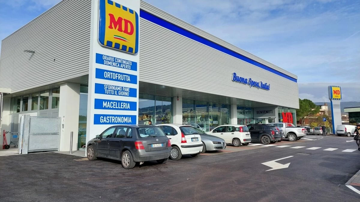 Supermercato di Brandizzo sotto accusa: direttrice vieta alle cassiere di andare in bagno fuori dal quarto d'ora di pausa, scoppia la protesta sindacale.