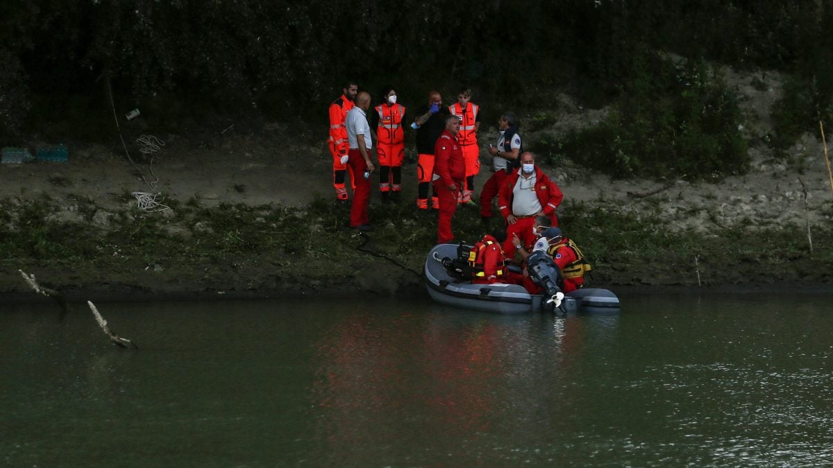 Un'auto precipita nel fiume Po a Casalmaggiore: due persone trovate morte nell'incidente.