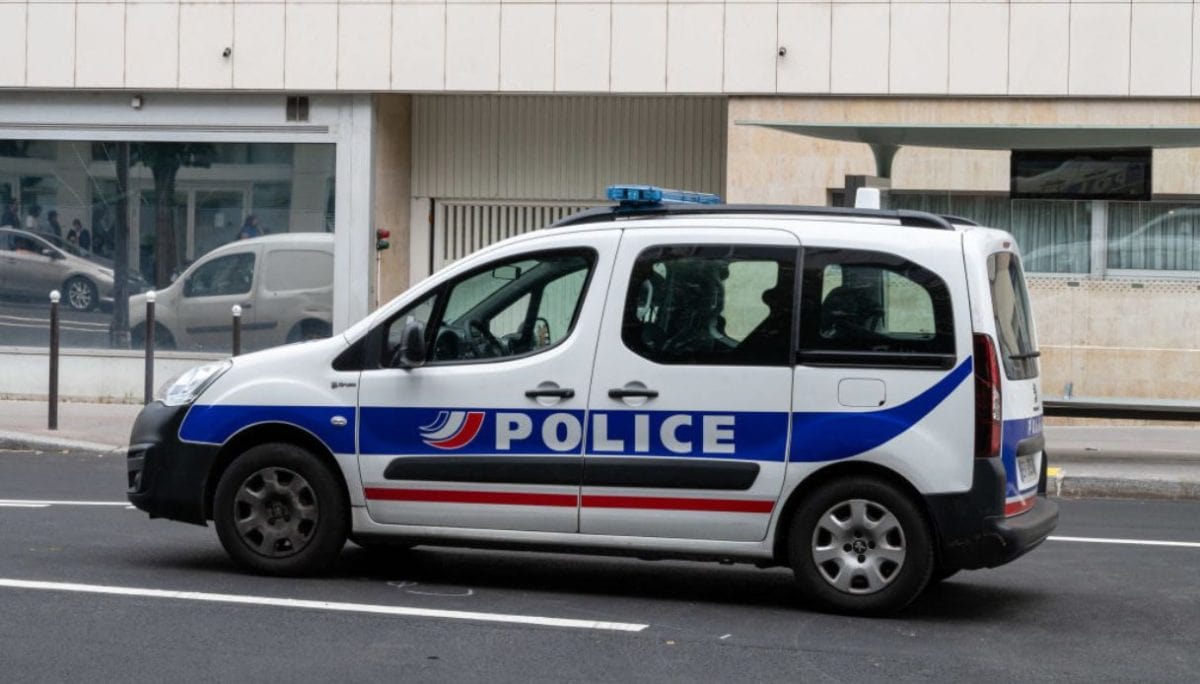 Terribile tragedia a Parigi: padre lancia i figli dalla finestra e si suicida