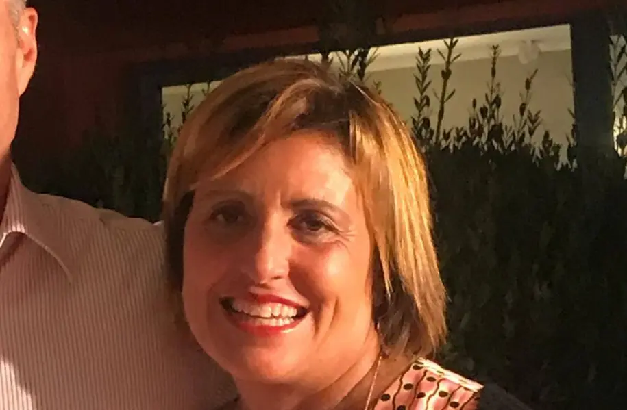 Laura Manni, responsabile del team e-commerce di Gucci, è morta a 55 anni a causa di complicazioni da polmonite.