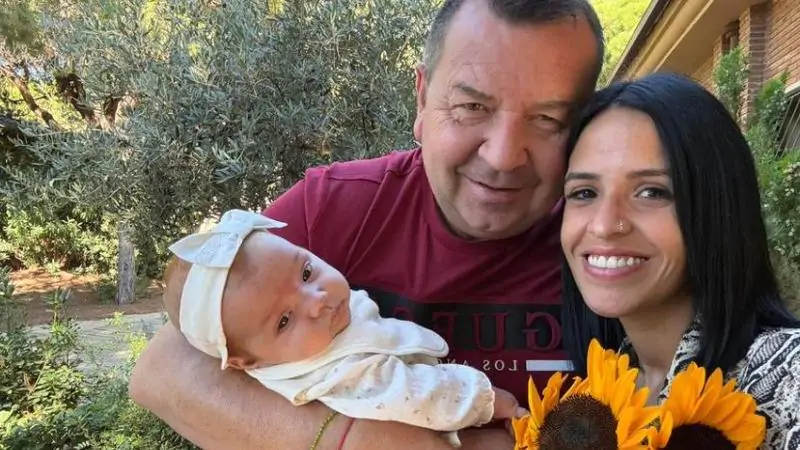 L’alluvione che ha colpito Valencia ha causato danni ingenti e vittime, tra cui Lourdes María García e la piccola Angeline, di pochi mesi, figlia di Antonio Tarazona, sopravvissuto ma devastato dalla perdita.