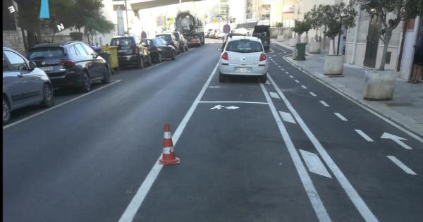 L’amministrazione comunale di Bari ha deciso di rimodulare la pista ciclabile di viale Japigia, rendendola a senso unico e in sede protetta, tra viale Magna Grecia e via Apulia.