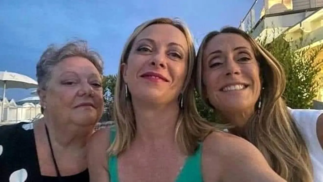 Mamma Meloni si racconta: “Giorgia? Da piccola era introversa, ma oggi è rimasta se stessa”