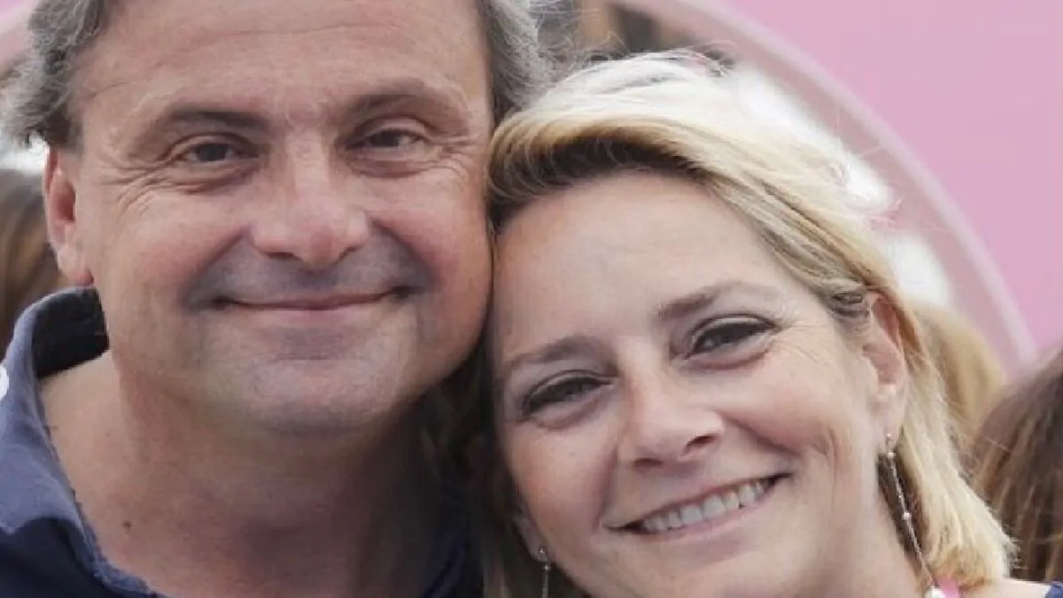 Il leader di Azione si confessa a Rai Radio1, tra ironia e sincerità: dimagrimento, gelosia e aneddoti sulla relazione con Viola Guidotti Bentivoglio.