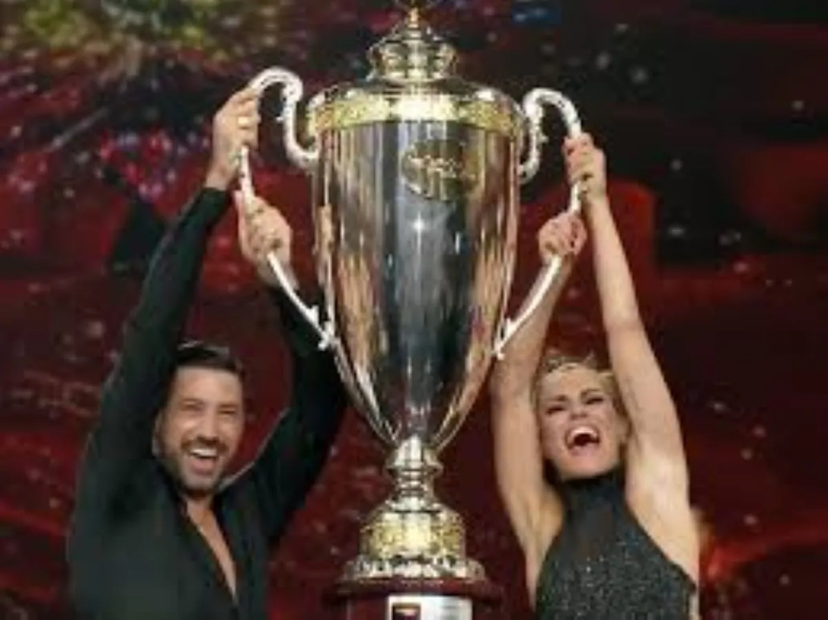 Bianca Guaccero e Giovanni Pernice vincono la finale di Ballando con le Stelle dopo un testa a testa con Federica Pellegrini
