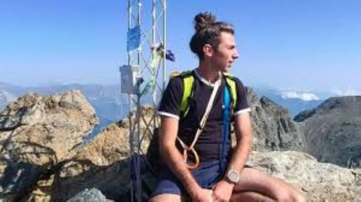 Chi era il base jumper che ha perso la vita schiantandosi contro la parete rocciosa, Matteo Rodolfo Maranca morto a soli 32 anni