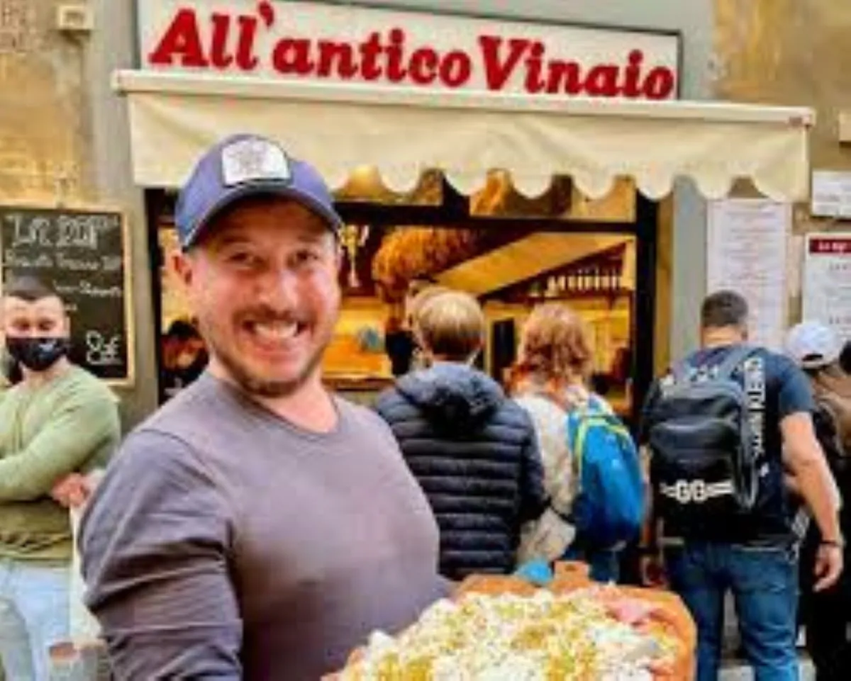 All’antico vinaio: “I miei dipendenti devono stare bene”, il proprietario ha deciso di investire nel 2025 un milione di euro per loro