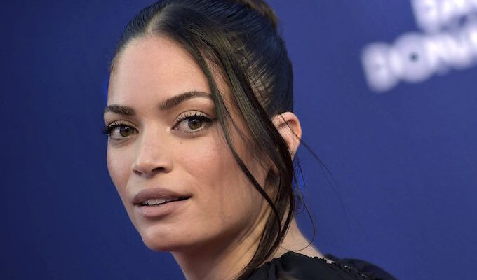I tempi in cui Elodie abbracciava Elly Schlein sul carro del Pride di Milano sembrano ormai lontani. In una recente intervista rilasciata a Repubblica,
