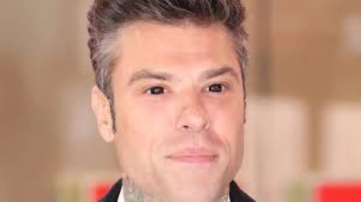 Fedez e la sua “Battito” a Sanremo 2025: testo e significato strofa per strofa