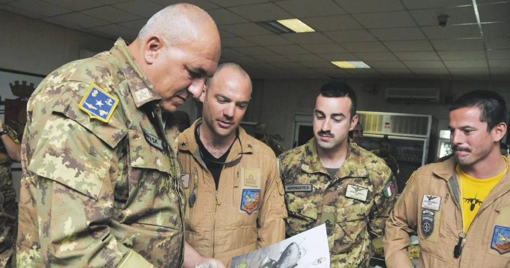 Nel delicato scenario dei negoziati per una possibile tregua tra Russia e Ucraina, due leader europei stanno tentando di imprimere un’accelerazione unilaterale senza un preventivo confronto con gli alleati: il presidente francese Emmanuel Macron e il primo ministro britannico Keir Starmer.