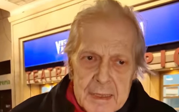 Il critico d'arte racconta il suo momento difficile: "Ho perso parecchi chili, vedo male e passo molto tempo a letto. Non avevo mai sofferto di questa malinconia".
