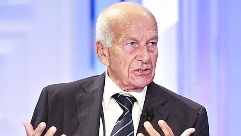 L’ex presidente della Camera provoca: “Un limite è stato oltrepassato”. Malan: “Istigazione alla violenza contro la premier”