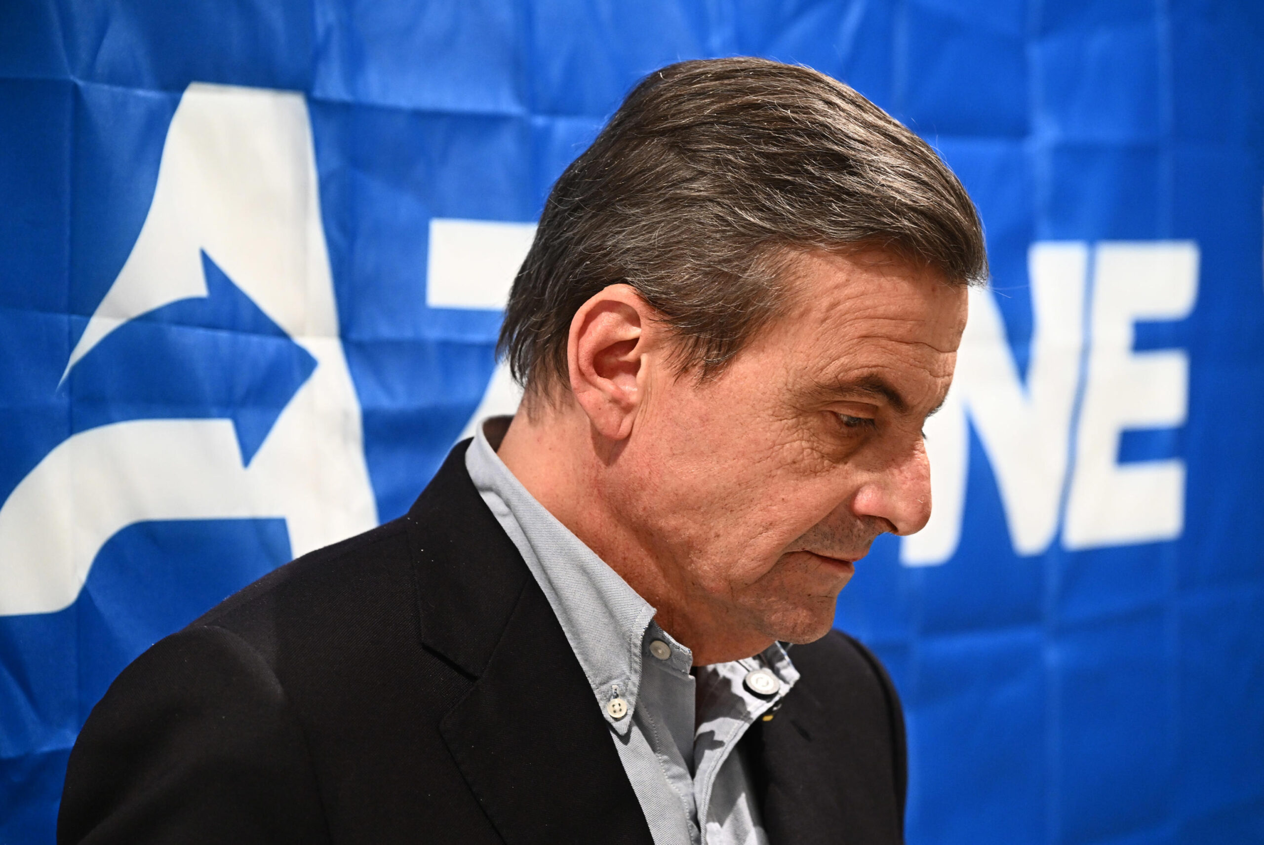 Il leader di Azione attacca l’ex premier sul Superbonus e sulla politica estera: “Egomania allo stato puro, racconta fake news sull’Europa”