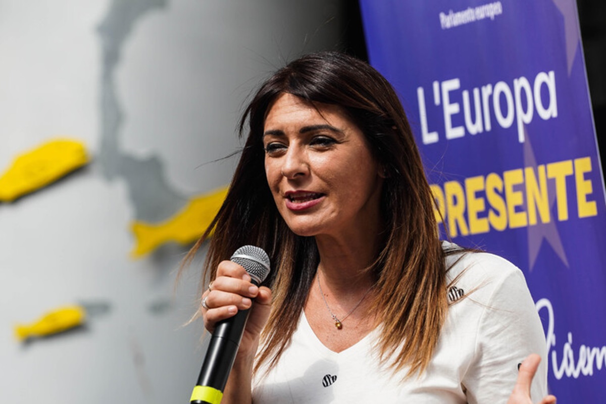 L’eurodeputata Pina Picierno ribadisce le critiche alla gestione del Pd dopo il voto sul riarmo in Europa e chiede maggiore confronto interno sulle scelte strategiche.