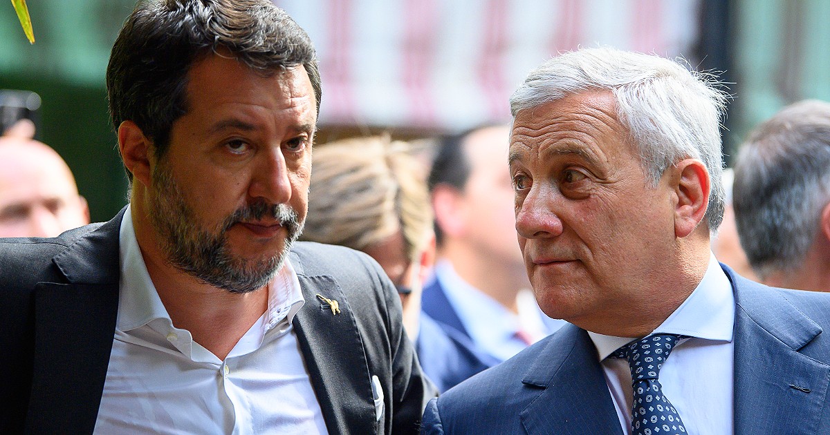 Dopo lo scontro tra Donald Trump e Volodymyr Zelensky, la Lega si schiera con l'ex presidente Usa. Matteo Salvini rilancia la sua posizione e mette in difficoltà la linea di Forza Italia e del governo.