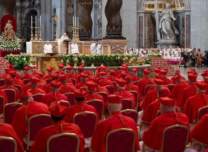 Secondo Euromedia Research, sei italiani su dieci desiderano un Pontefice simile a Papa Francesco, vicino ai valori di apertura e attenzione globale.