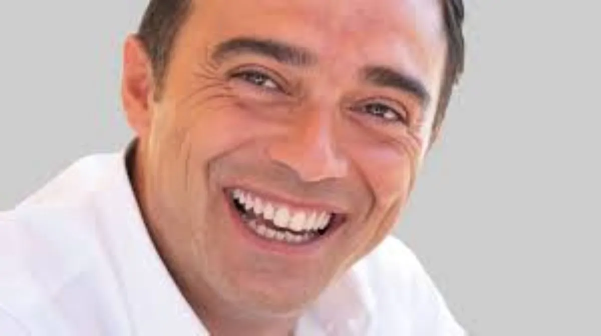 Addio a Donato Metallo, lo straziante messaggio della moglie: “Il sole è alto stamattina, come volevi tu, e finalmente hai visto il mare”