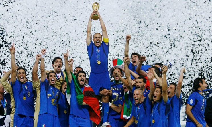 Quando i Mondiali si giocano nel Paese natale del Papa in carica, l’Italia ha sempre vinto. Ecco perché molti oggi tornano a sperarci.