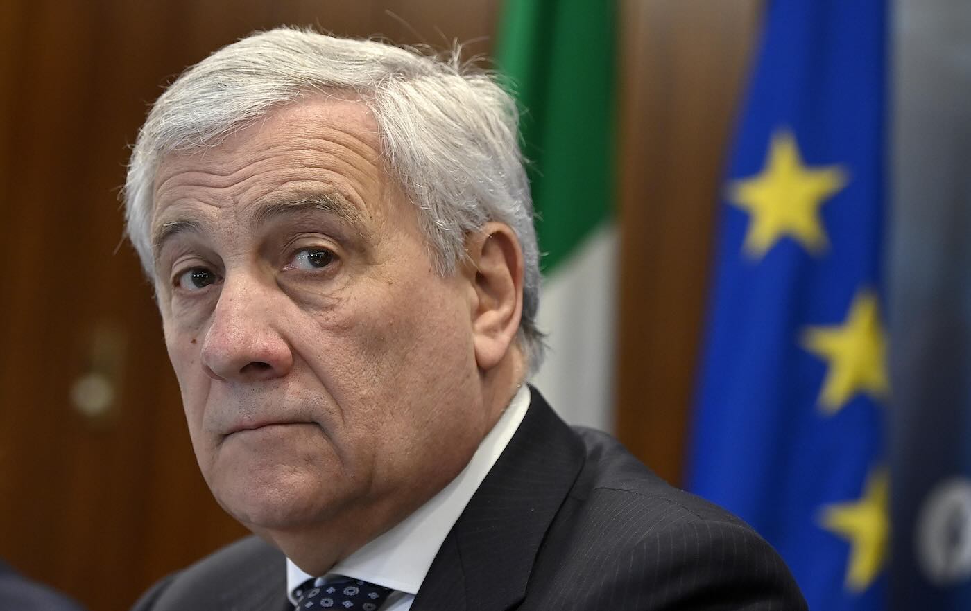 Il ministro degli Esteri replica alle critiche del M5S e annuncia l’impegno del governo per portare in Italia l’11enne sopravvissuto al raid di Khan Younis