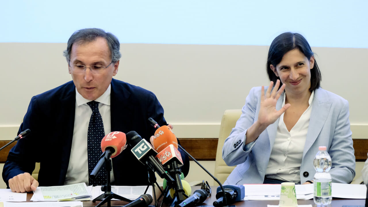 Il quorum non raggiunto (circa 30 %): sconfitti Pd, CGIL e opposizione. Il Governo ne esce rafforzato, si apre il dibattito sul futuro referendario.