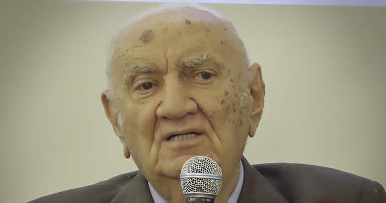Si è spento a quasi 95 anni Gianni Antonucci, storico divulgatore e appassionato del Bari Calcio, voce insostituibile della storia sportiva cittadina.