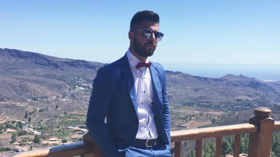 Marco muore a 32 anni in moto mentre andava a lavoro, sarebbe diventato padre a breve
