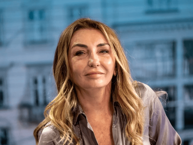 Secondo Alessandra Ghisleri, la premier è riuscita a consolidare la propria immagine e a rafforzare il legame con l’elettorato nonostante crisi e scandali