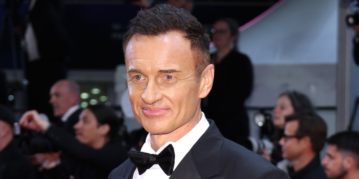 L’attore si è spento a Clearwater il 2 luglio. La moglie Kelly Paniagua: “Ha combattuto il cancro con coraggio, amava la vita e i suoi fan”.