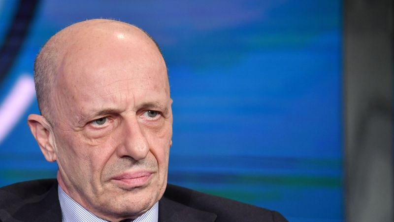 Il direttore de Il Giornale critica duramente il ricorso in Cassazione sul caso Open Arms: “Giustizia in mano a magistrati faziosi o ignoranti”