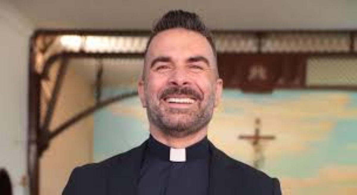 Il Vaticano sorprende il mondo: la mossa che coinvolge il prete pugliese più seguito d’Italia